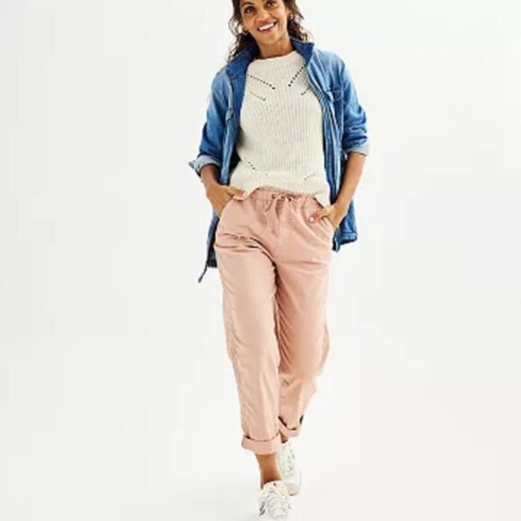 Dusty Rose Pull-up Capris. Size 8 - Picture 1 of 5